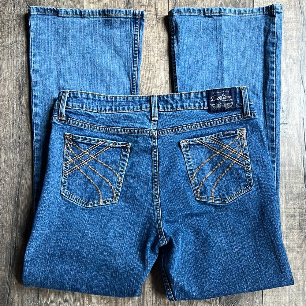 Levi's Blue Boot Cut Jeans Classic Style